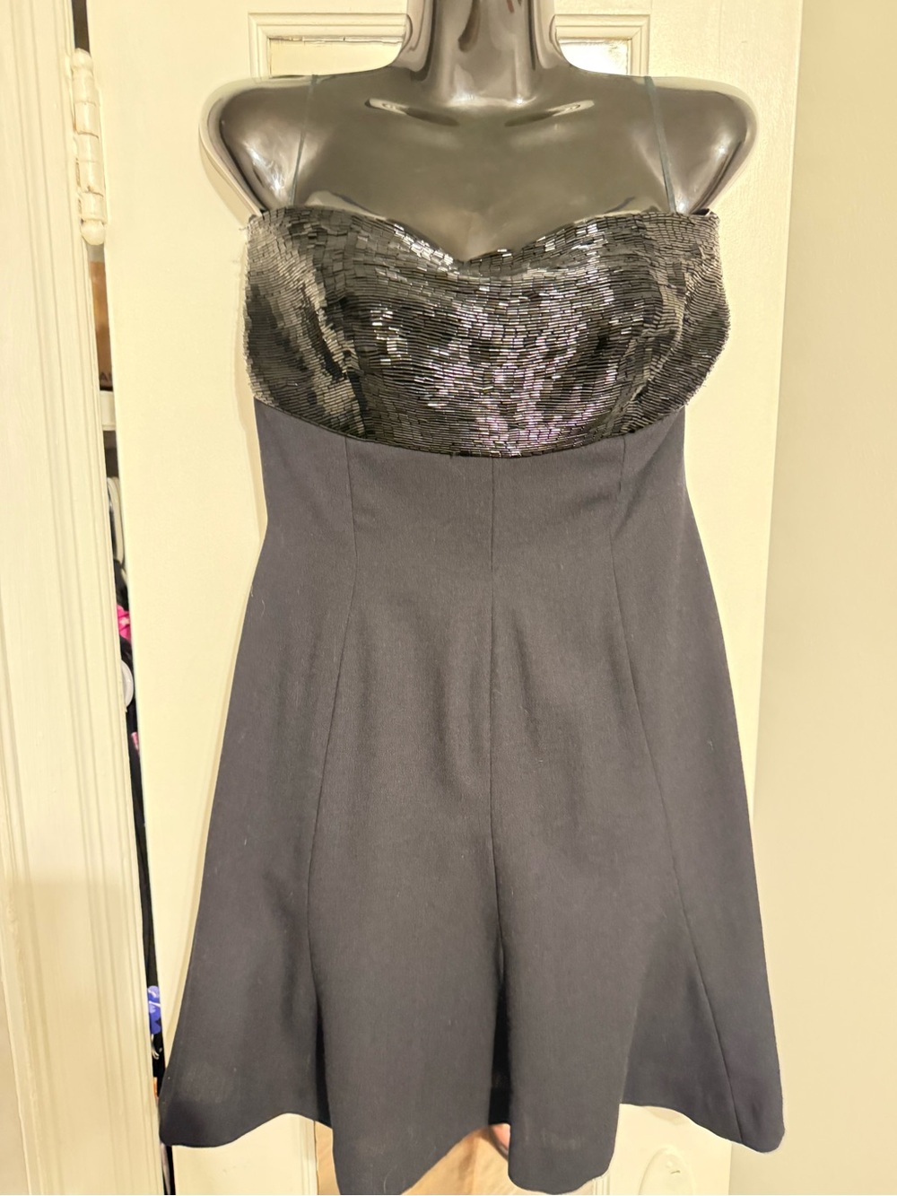 Carmen Marc Valvo Beaded Strapless Wool Cocktail Dress Black Size 6